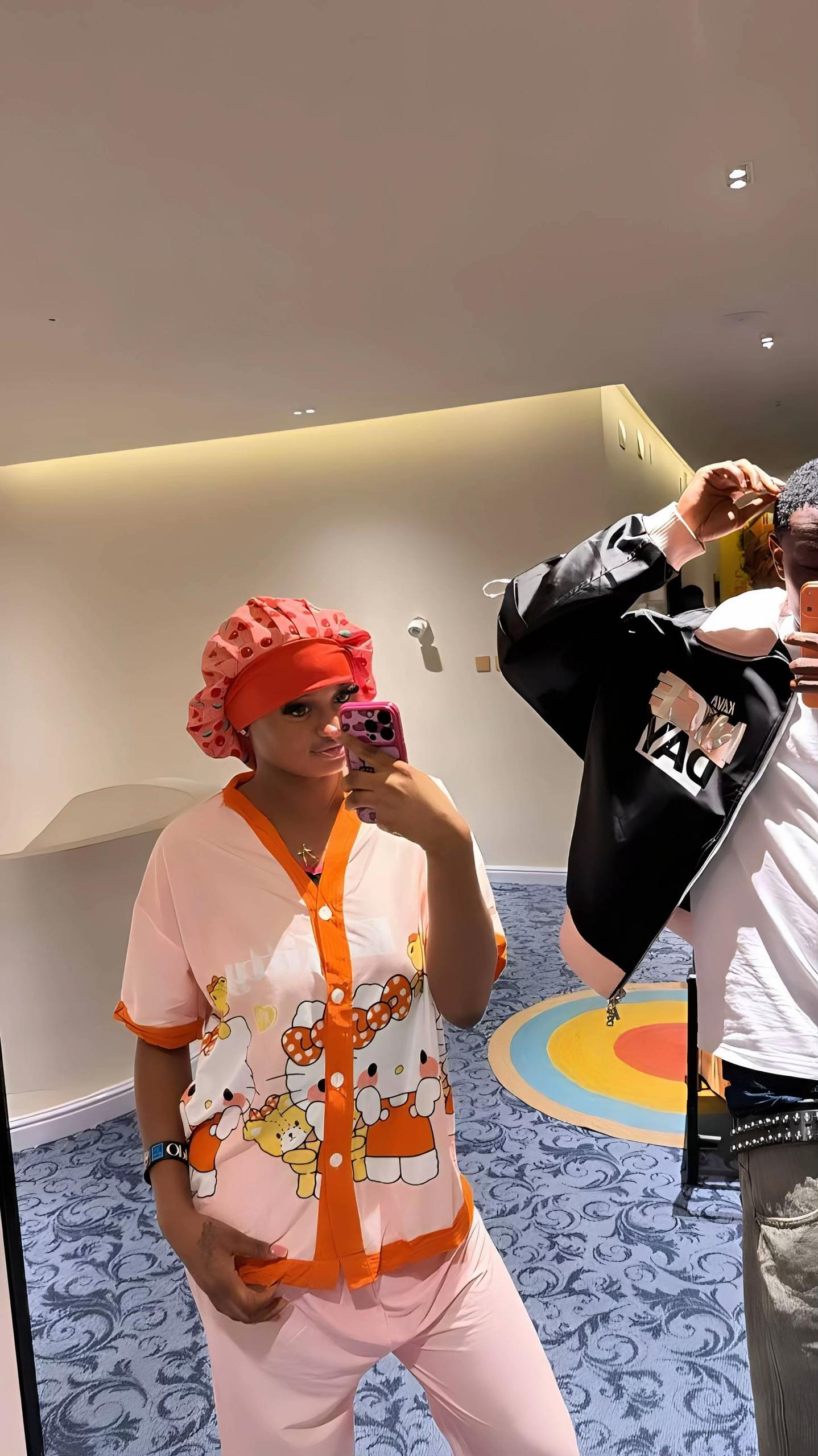 @ꨄ𝕐𝔻𝕂_𝕆𝕃𝕀𝕍𝕀𝔸ꨄ🥹💕