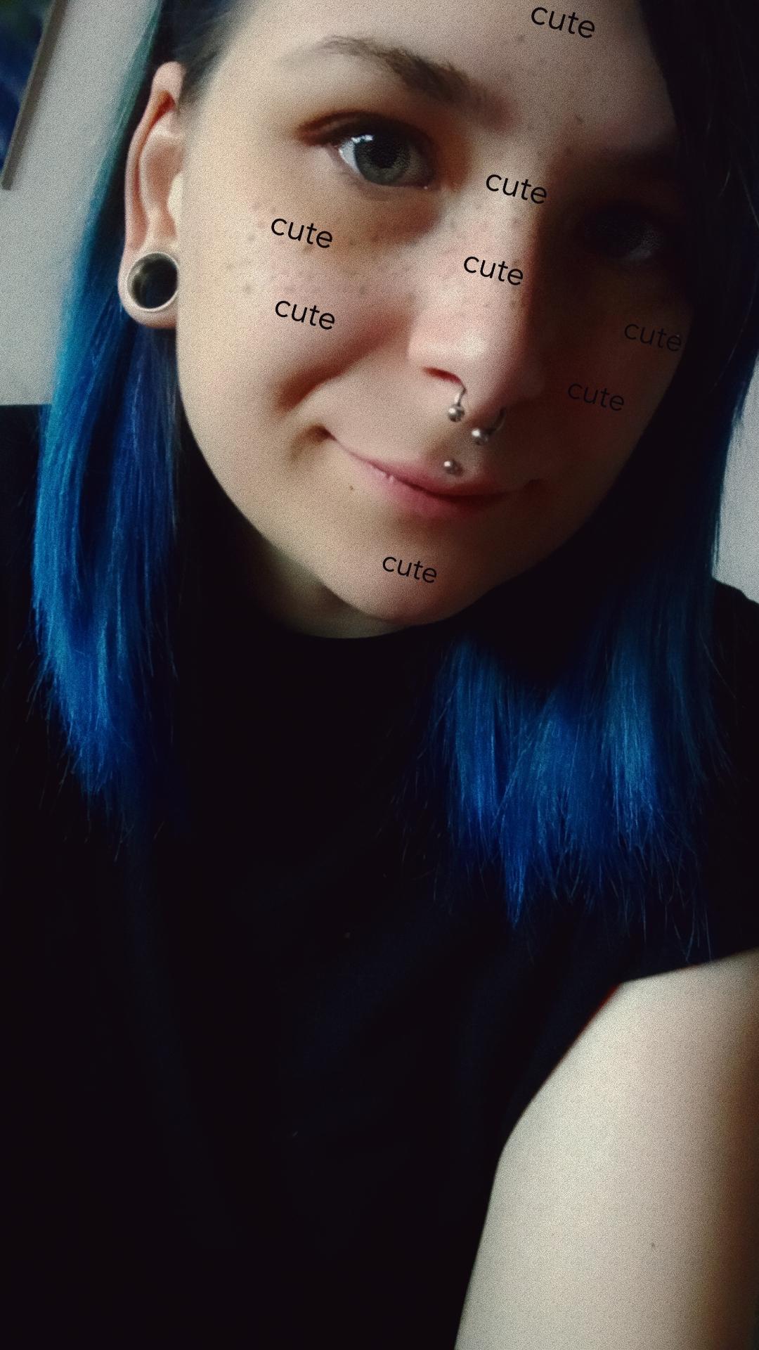 @ChaosQueen🦋SeineFrau❤️