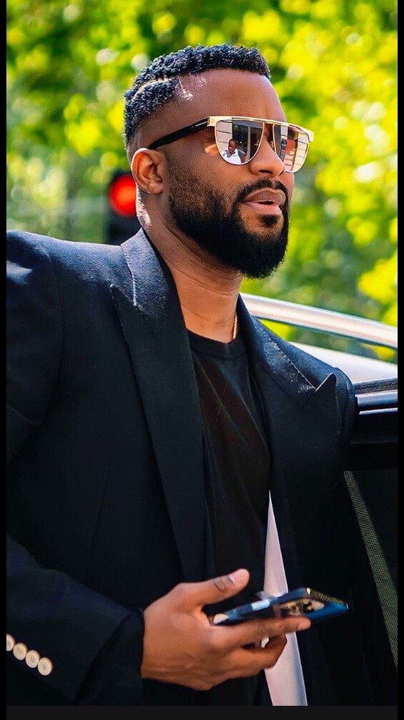 @FallyIpupa