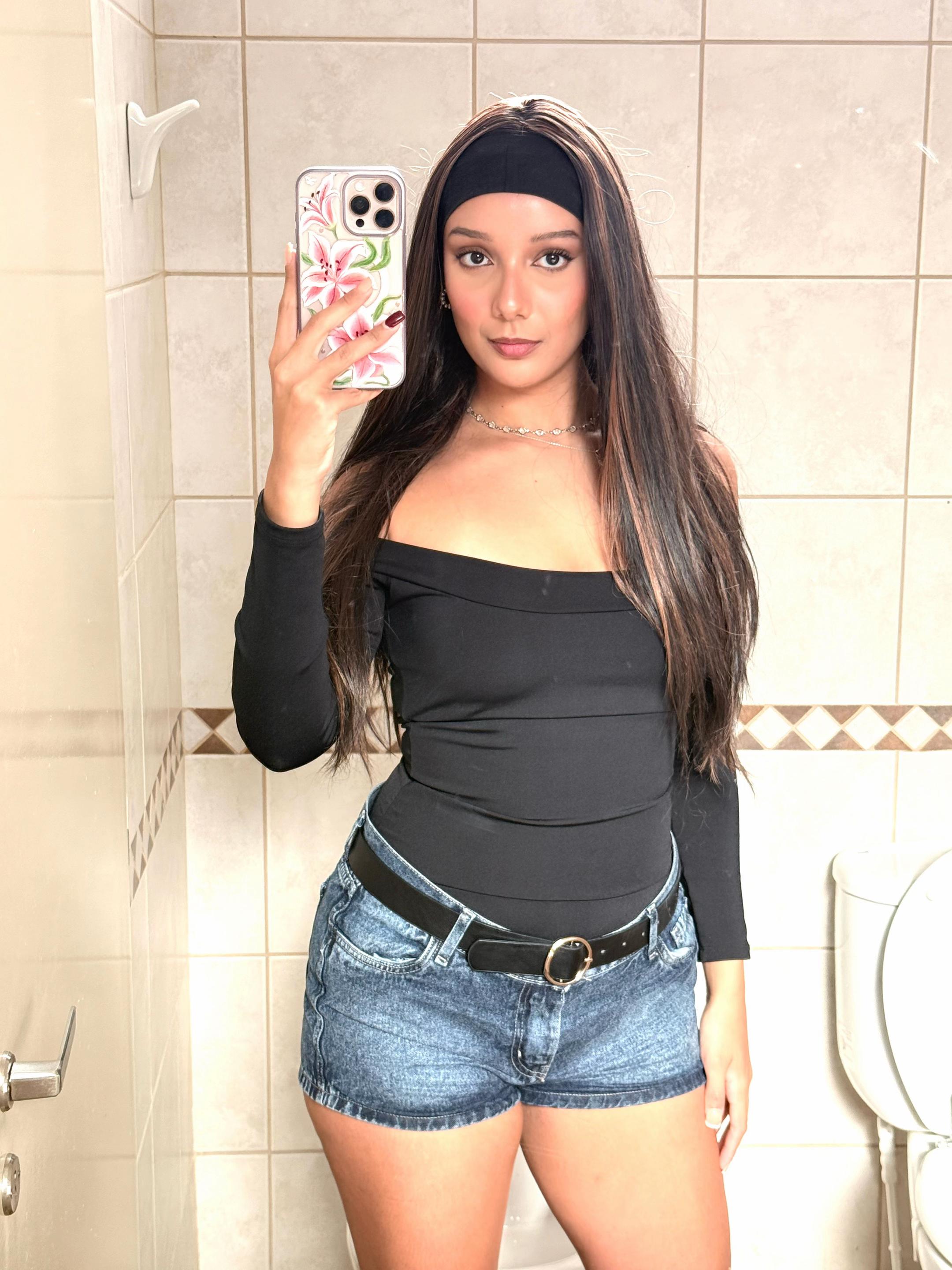 @PAOLA 💋✨