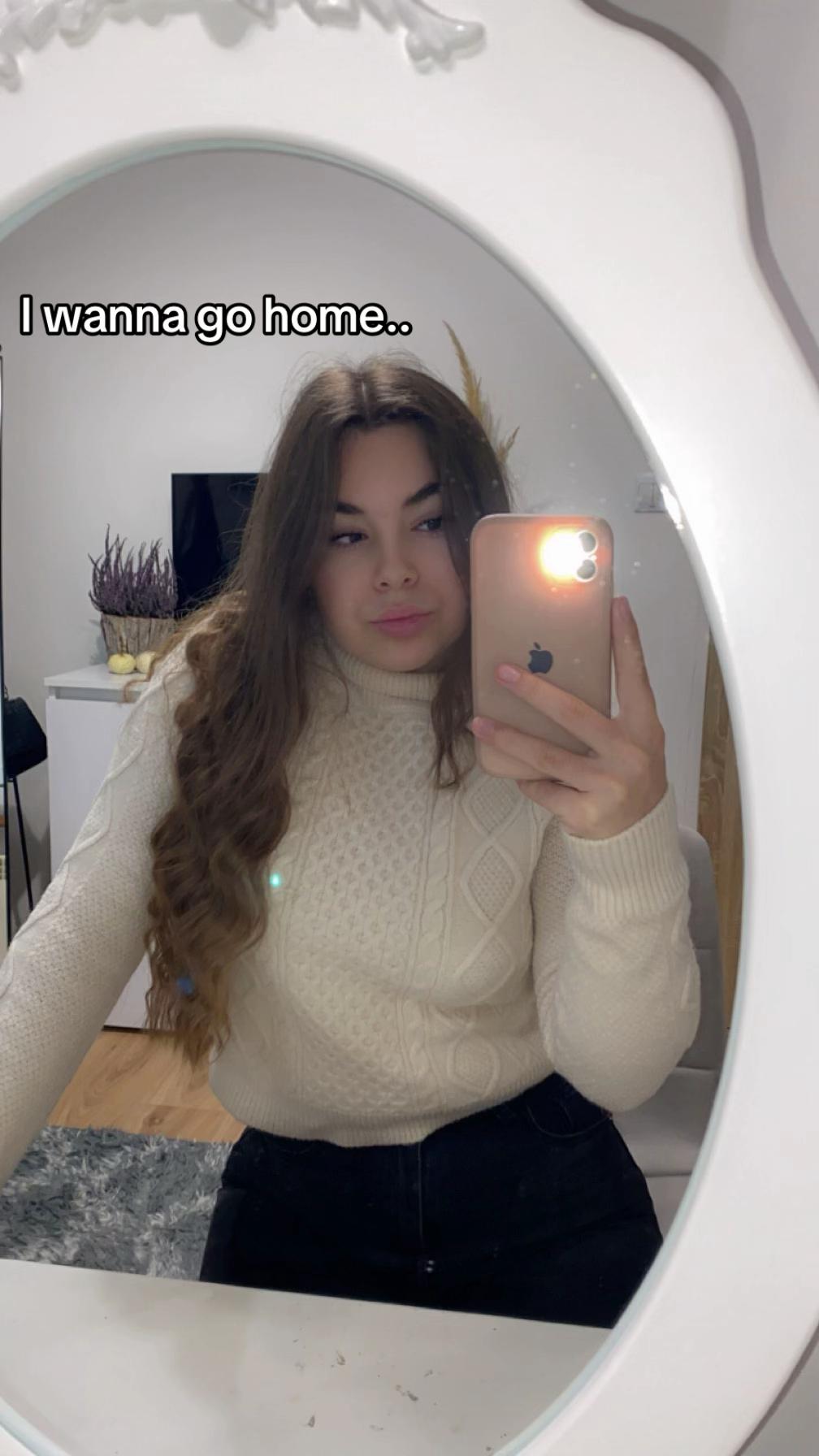 @𝒲☁️