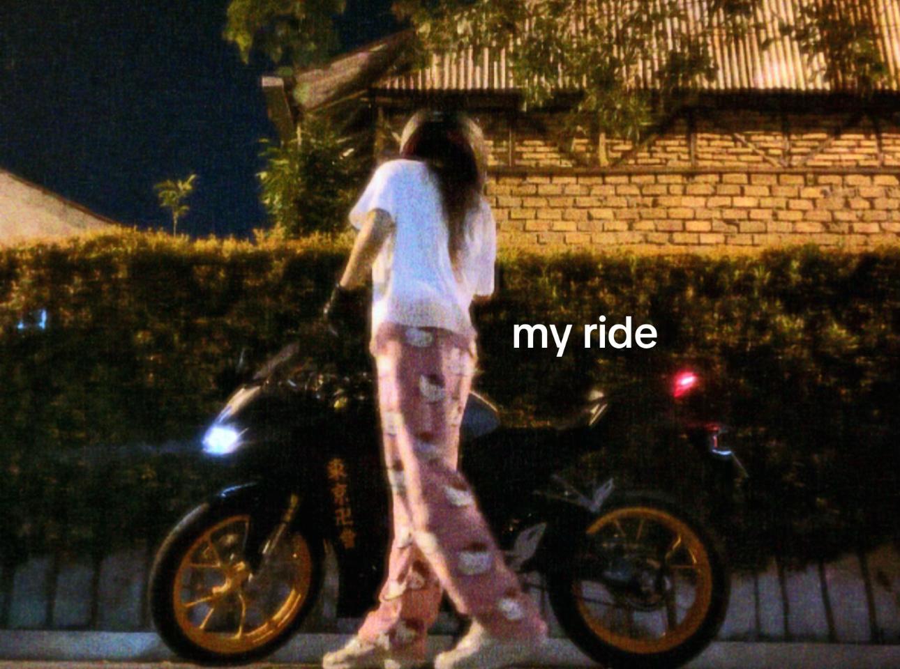@B.BerryBom