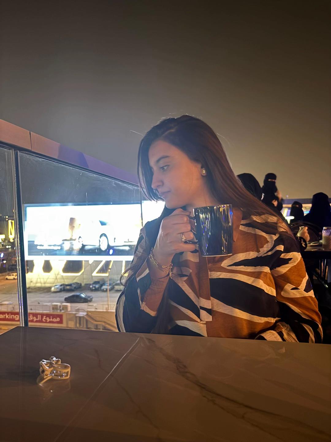 @With Sara/مع سارة