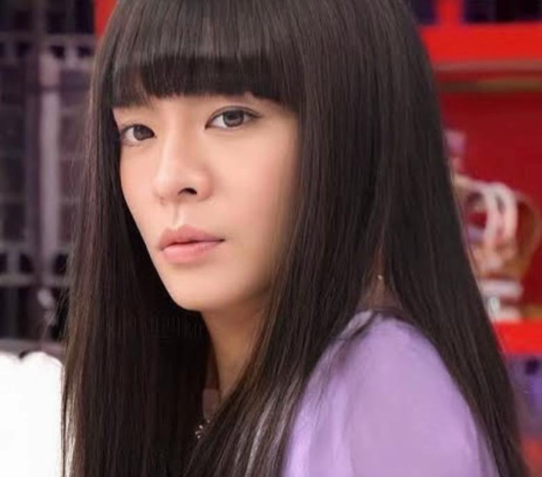 @MOMO