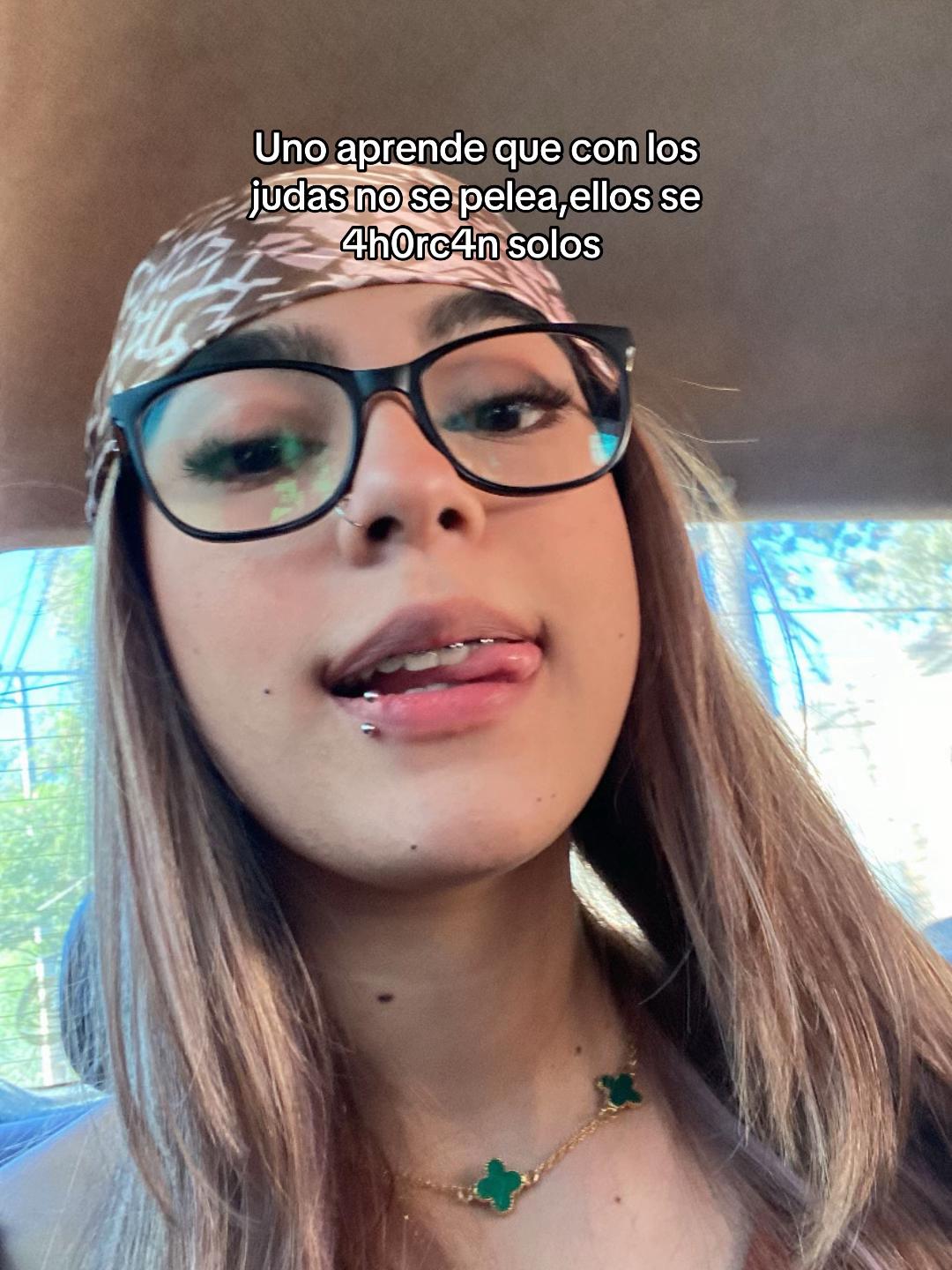 @Elizabeth Jara