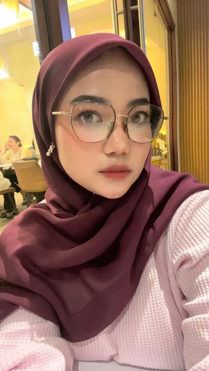@MonaPrinzby