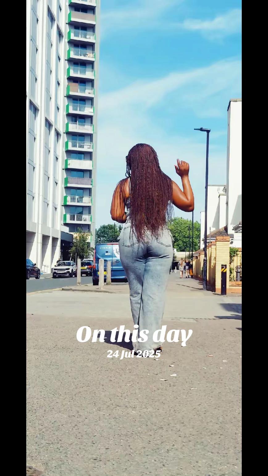 @ABENA AMPONSAH 🇬🇭 🇬🇧