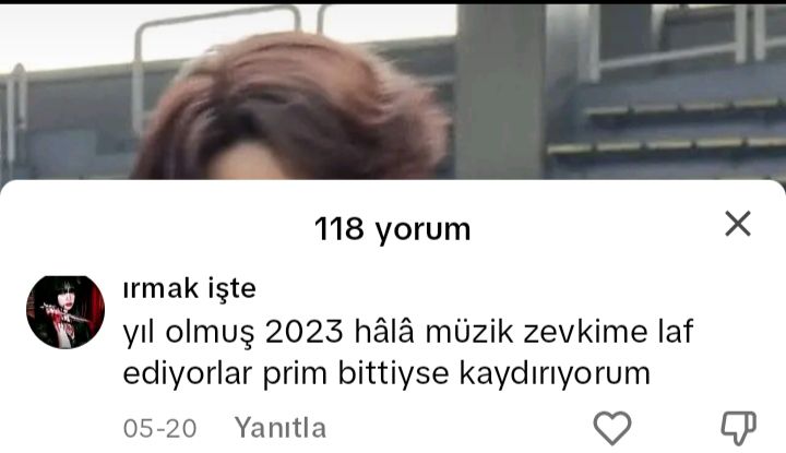 @jisoo hayatır gerisi yalandır
