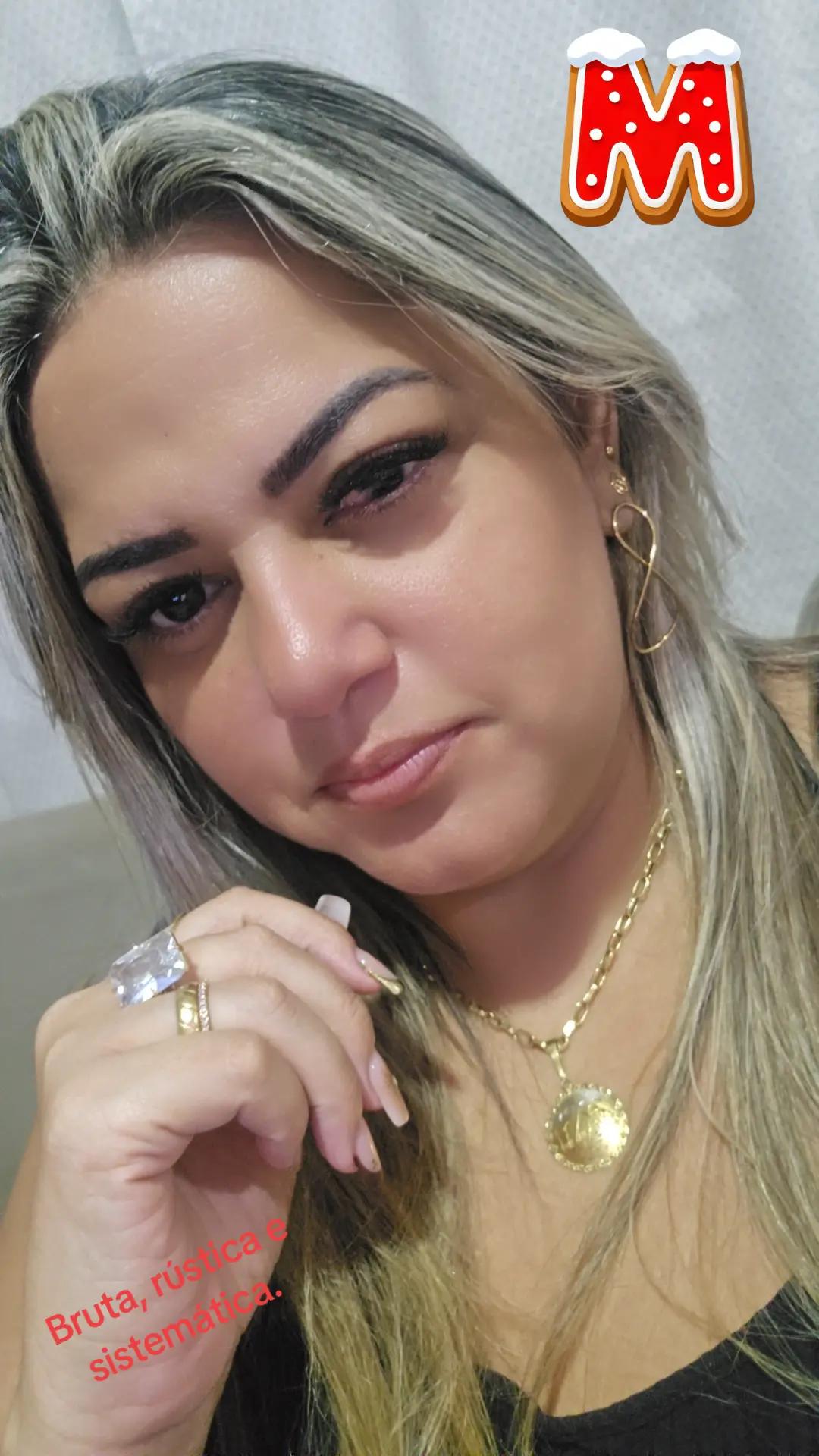 @Monique Rabelo.