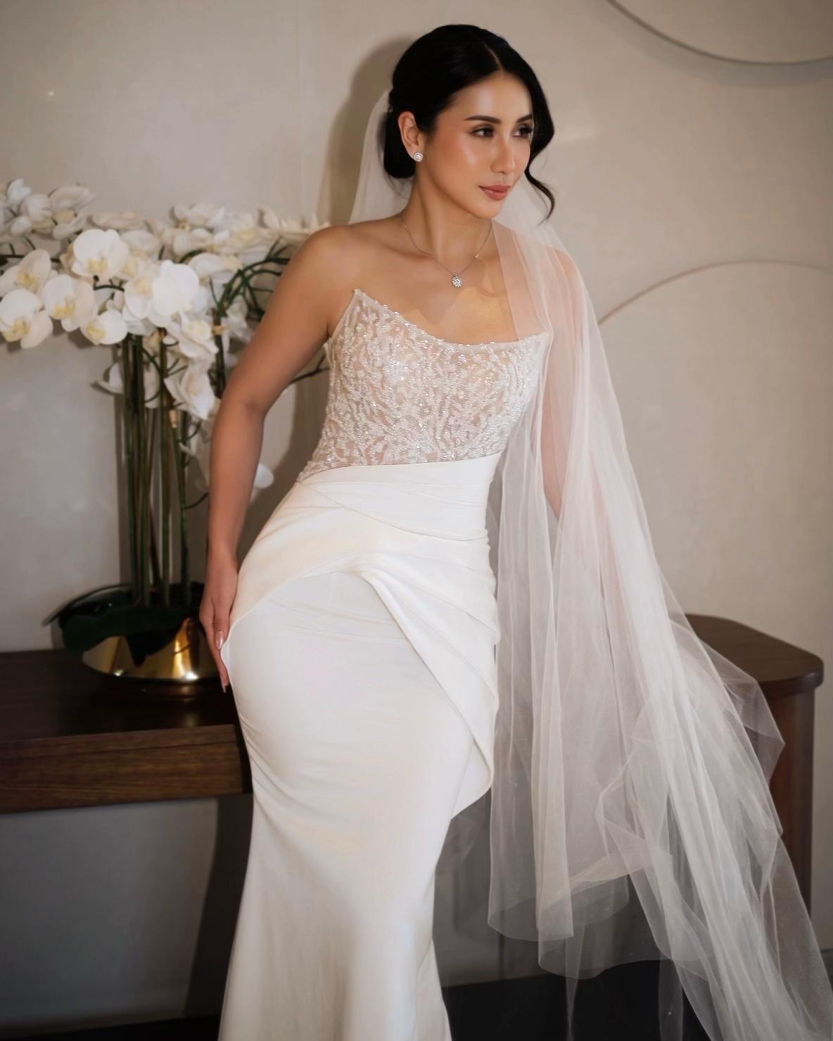 @Ivory Bridal