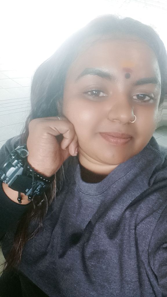 @🤍🖤sharanya ponnu🖤🤍