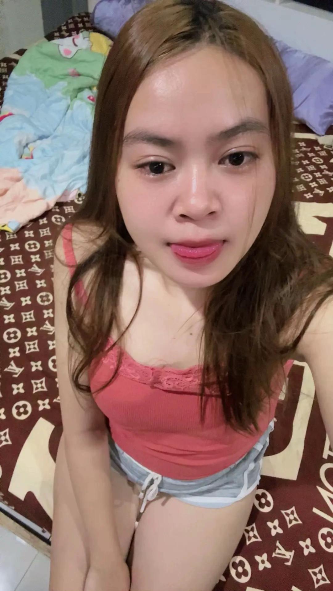 @พลอย