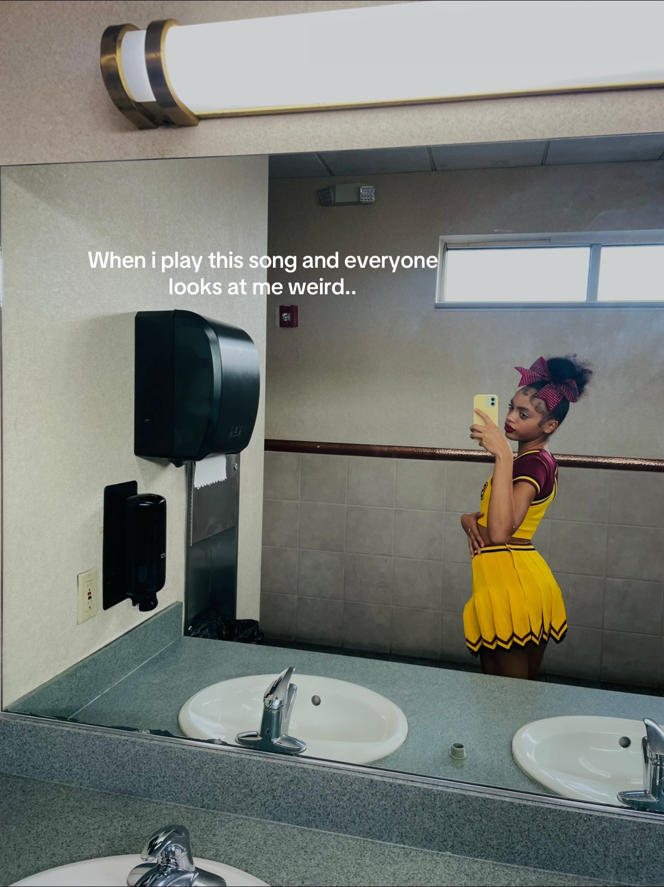 @kk.