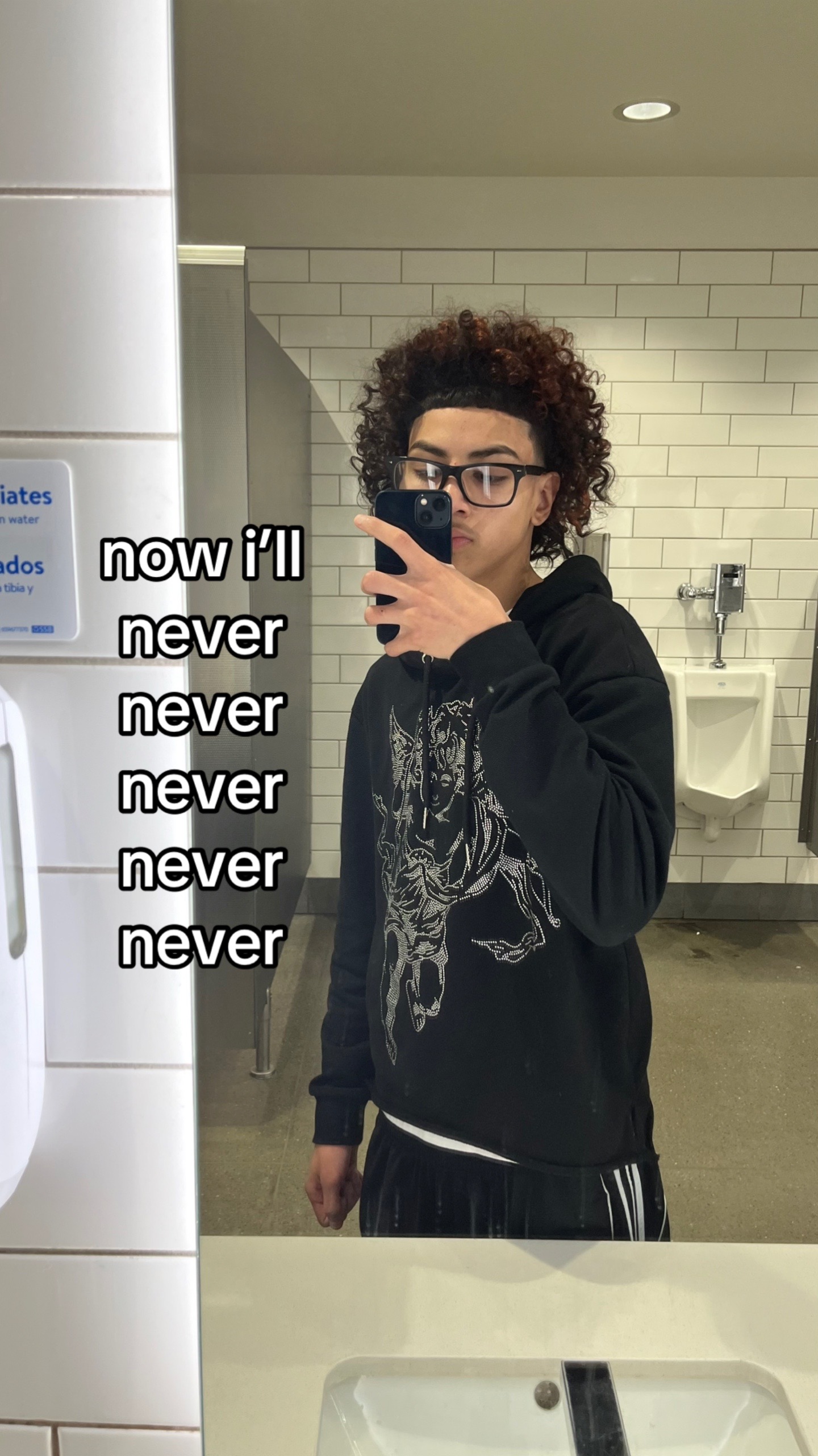 @￼