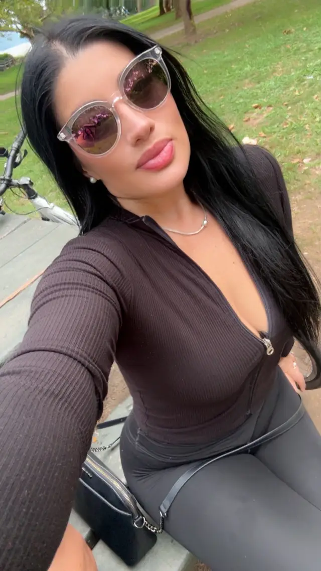 @Carolina 🖤