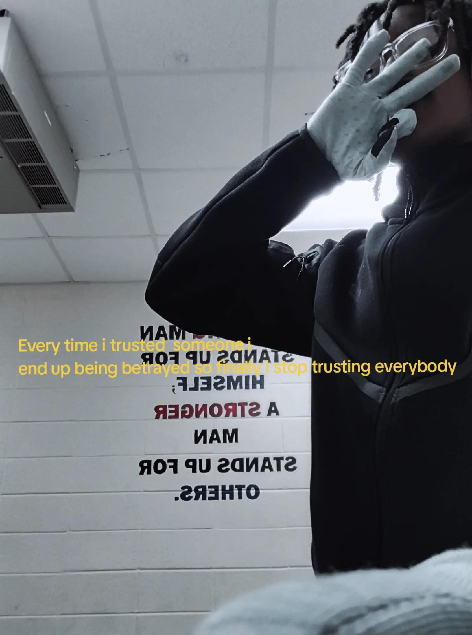 @🧟♂️