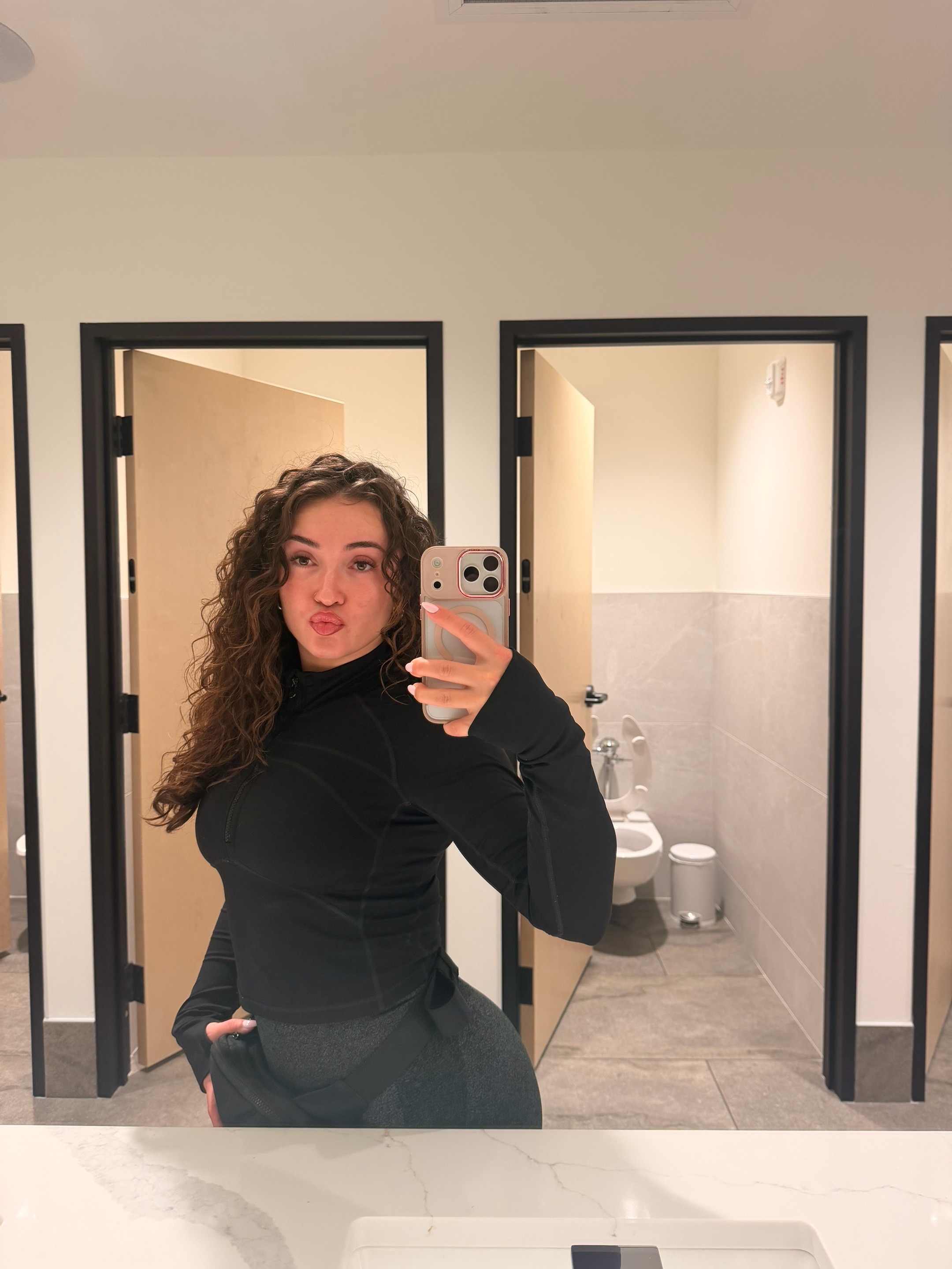 @Jas 🖤