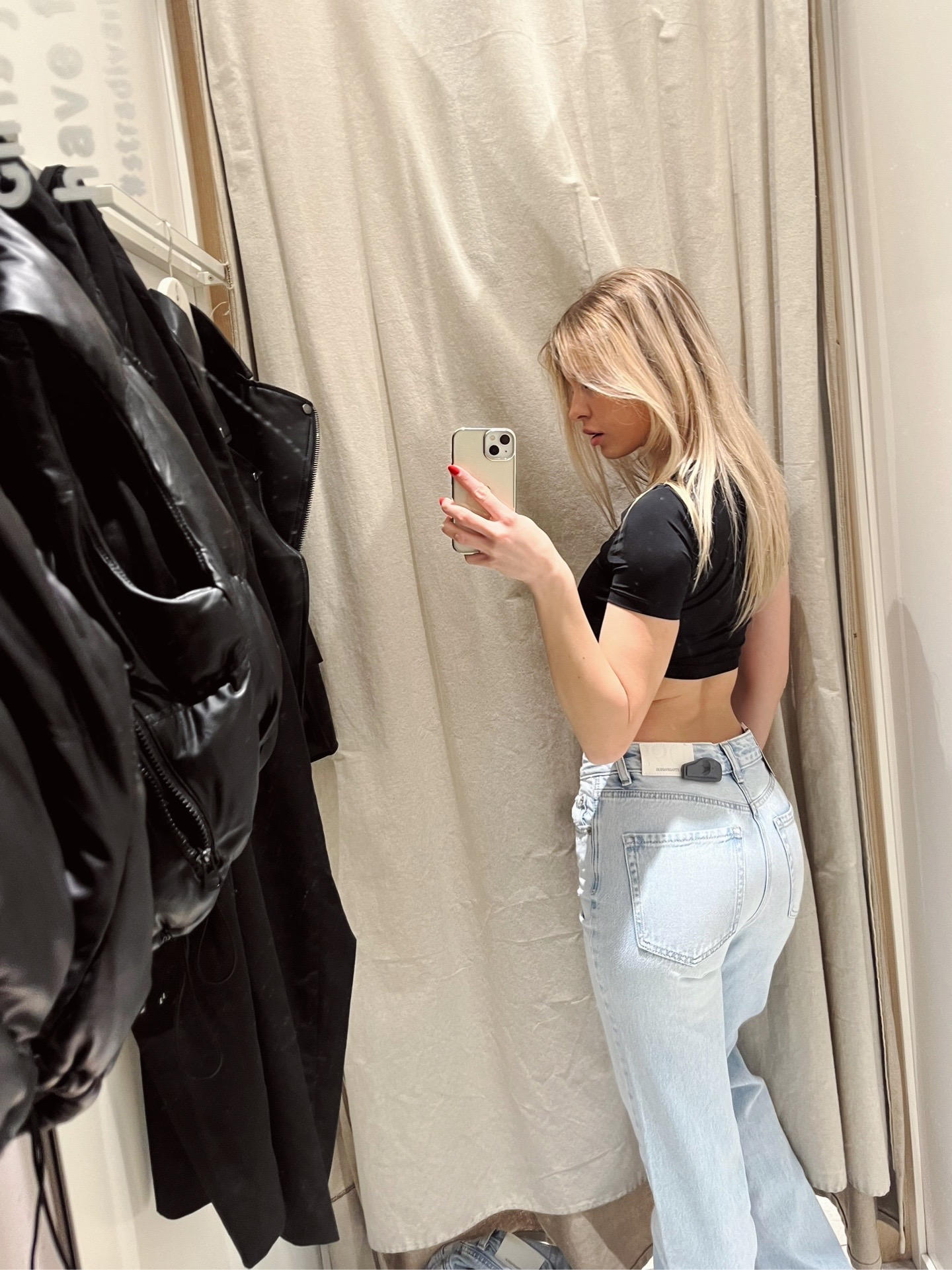 @Andjela