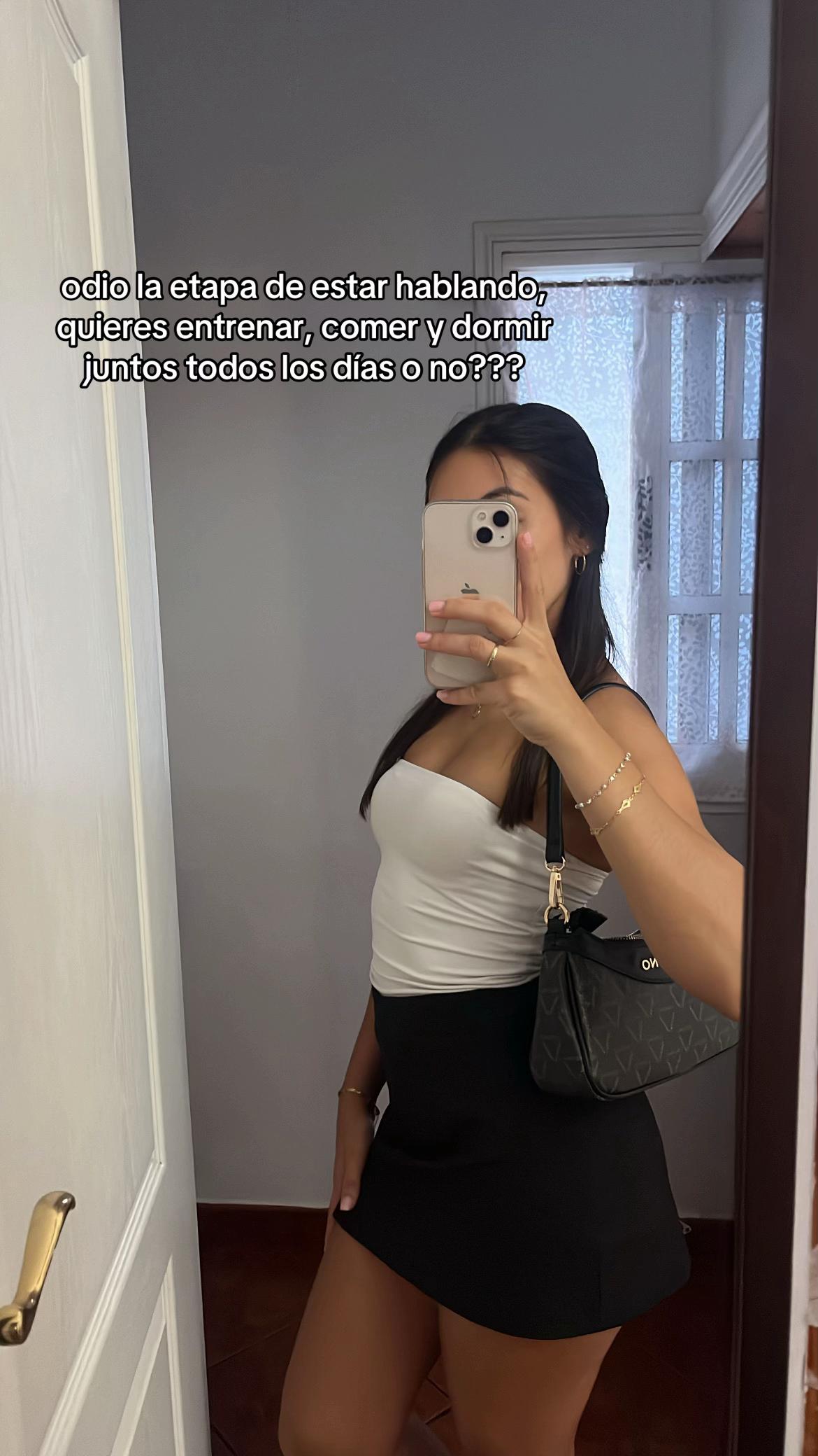 @maría