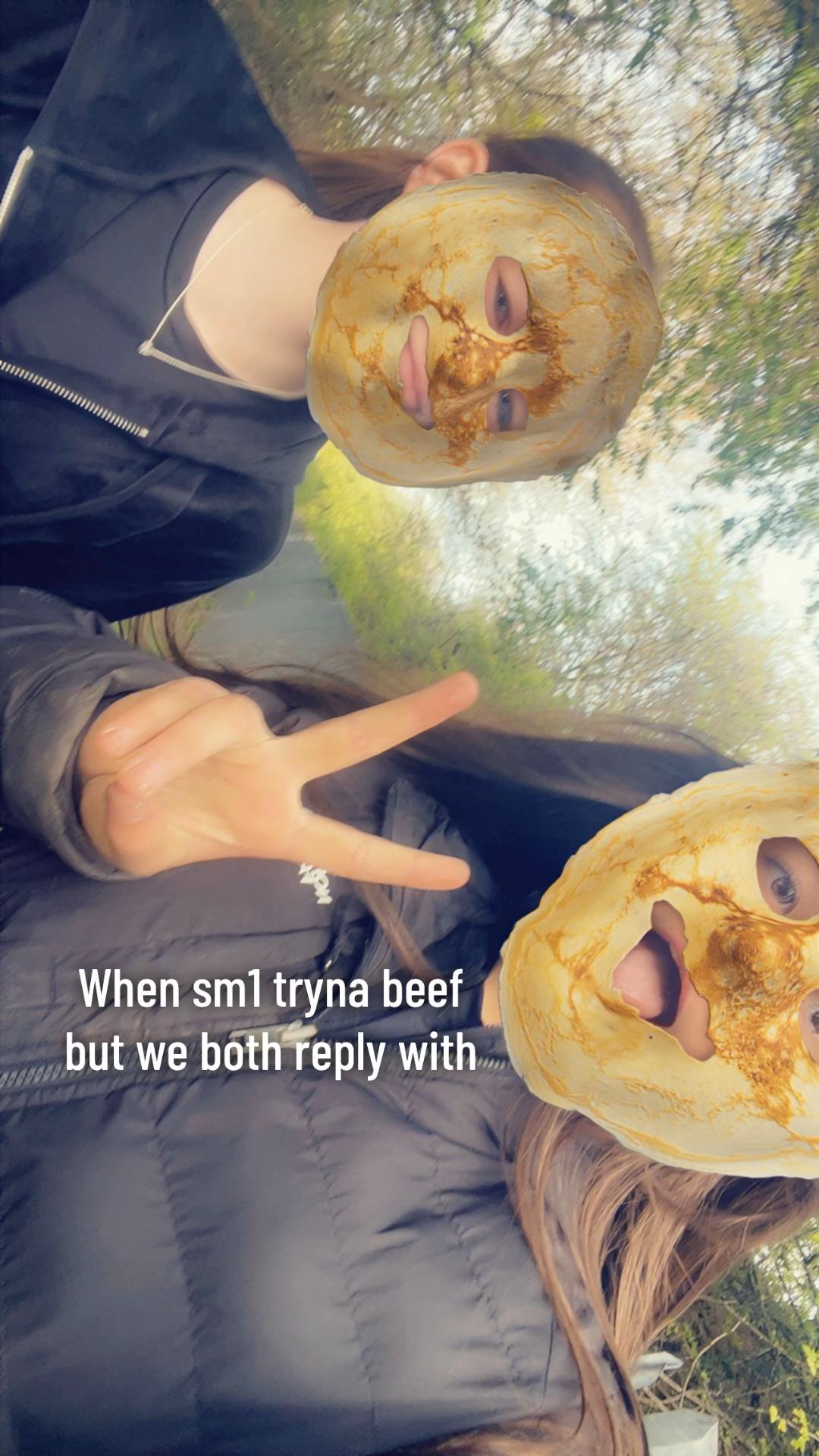 @ℰ𝒮ℳℰℰ ꨄ