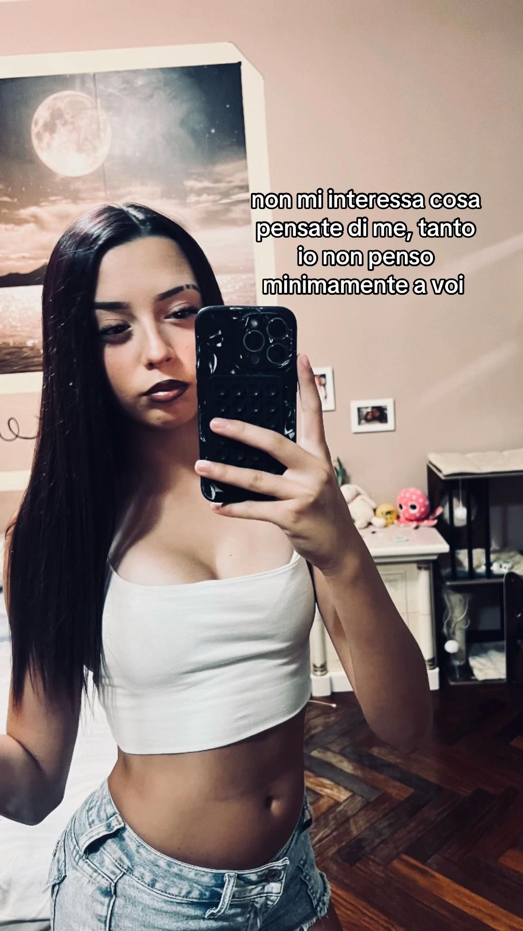 @𝔐𝔢𝔩𝔞_𝔰𝔭𝔞𝔪𝔪