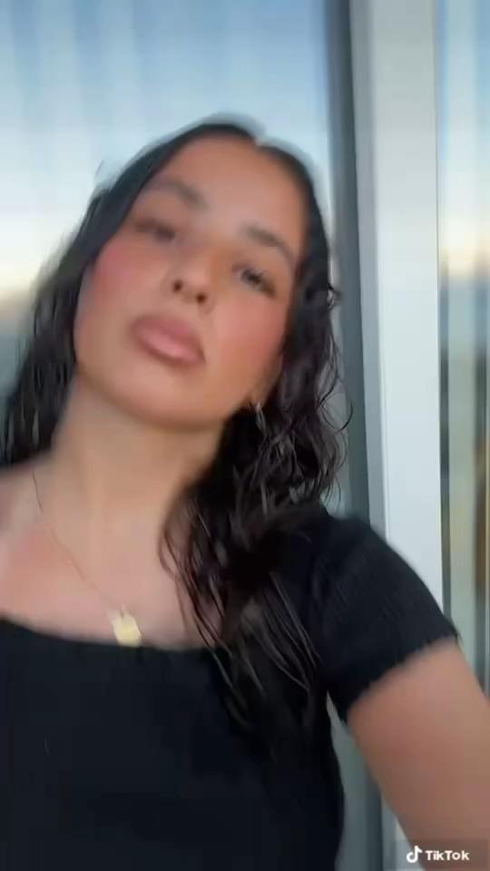 @ajlinaaa