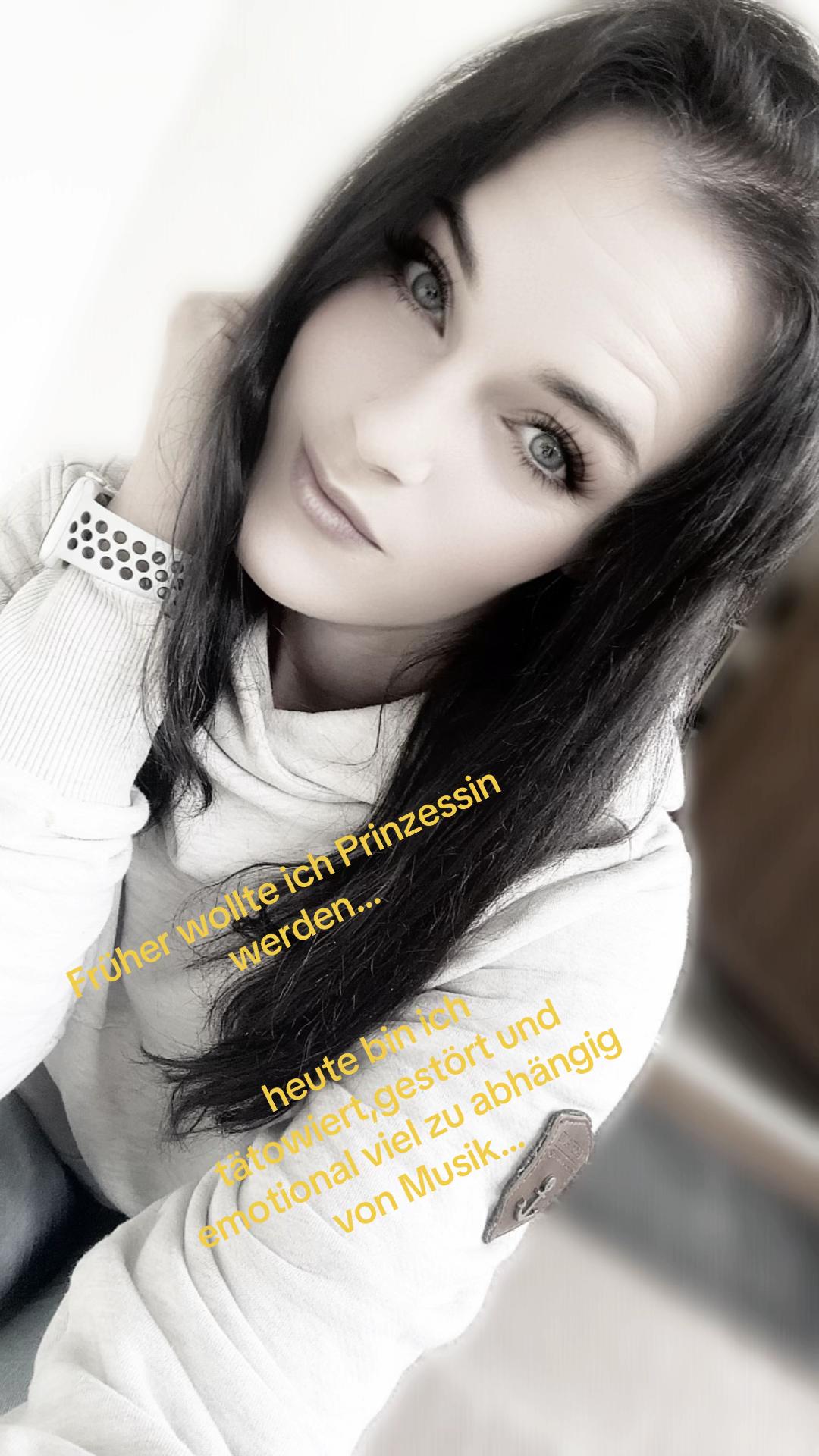 @Julie_SuperbSportlineV3