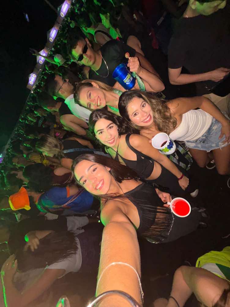 @Gabriela