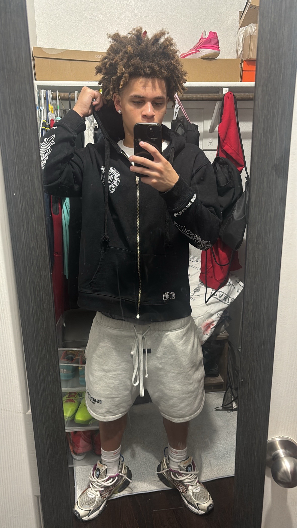 @⃟