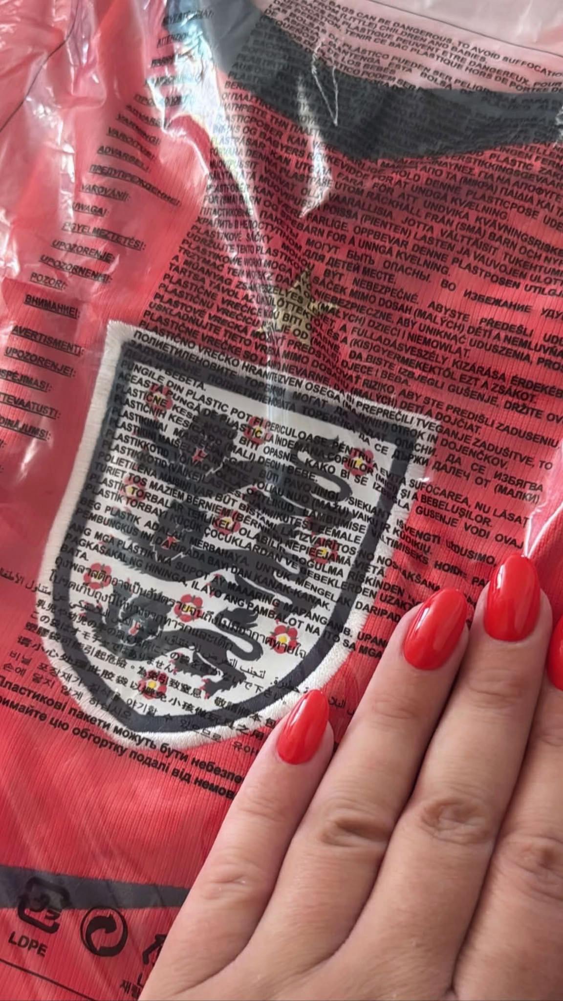 @0StephyB