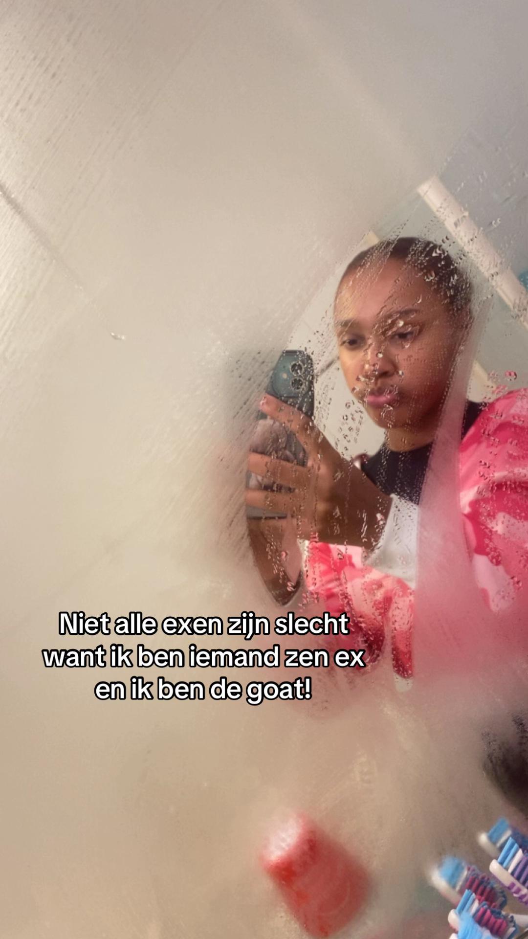 @🧸