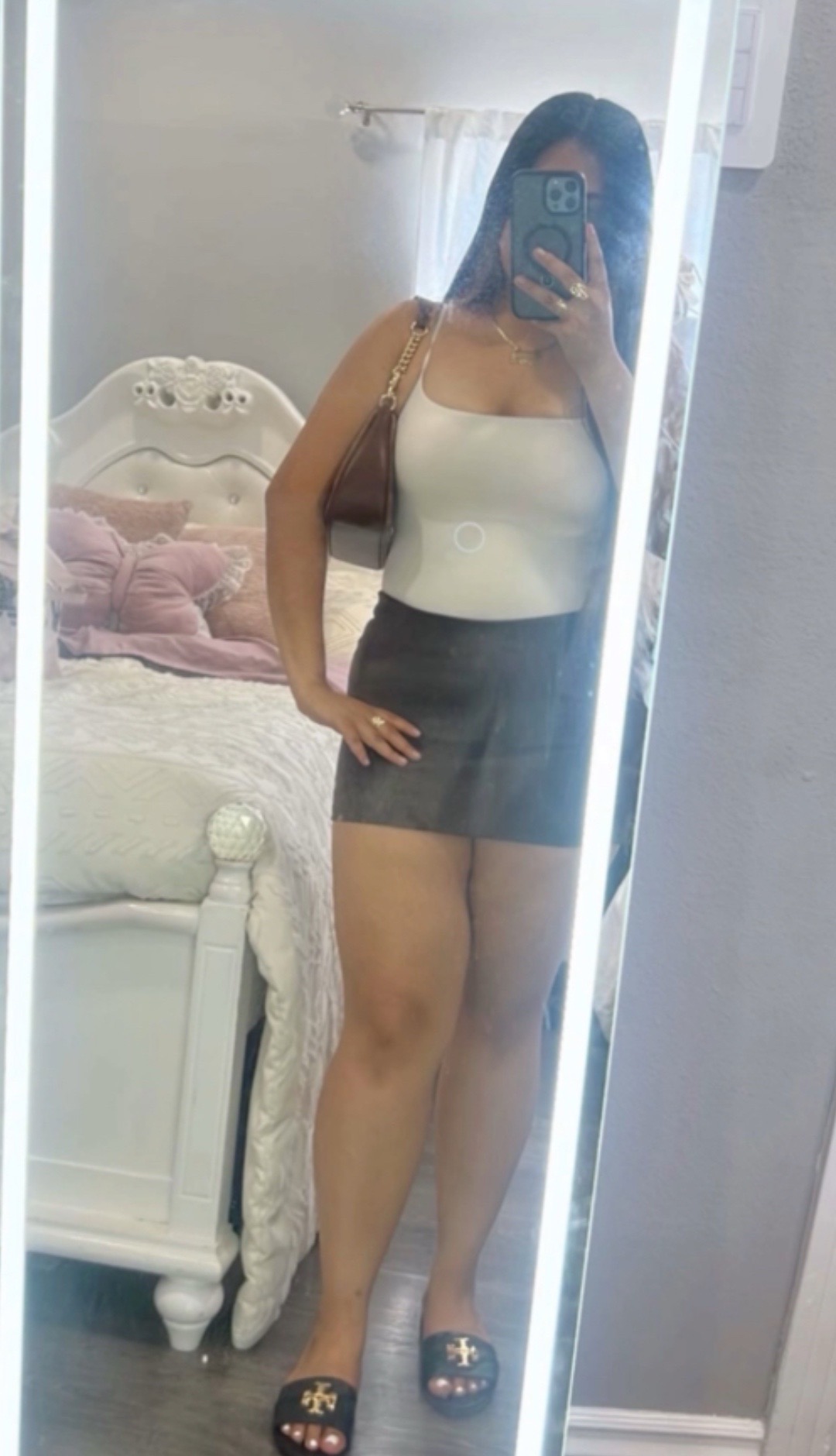 @_ali.hierro_