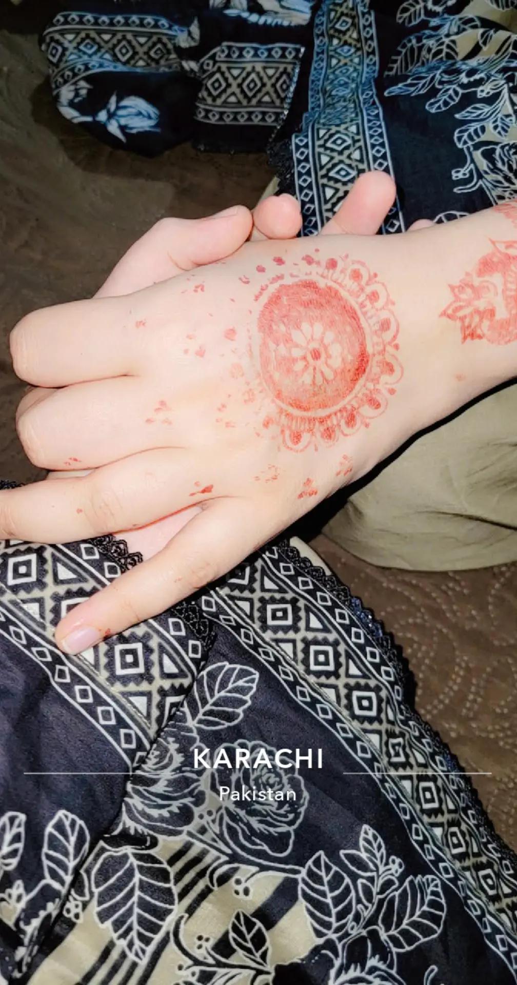 @Iqra🤍