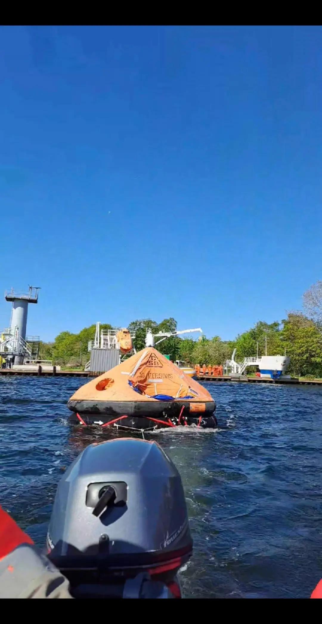 @He_Lu_TugSpotting