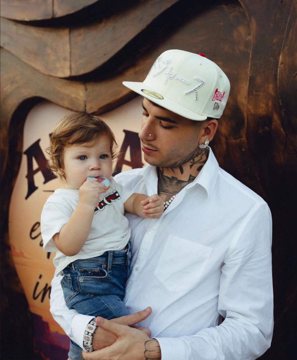@santana.family.fan