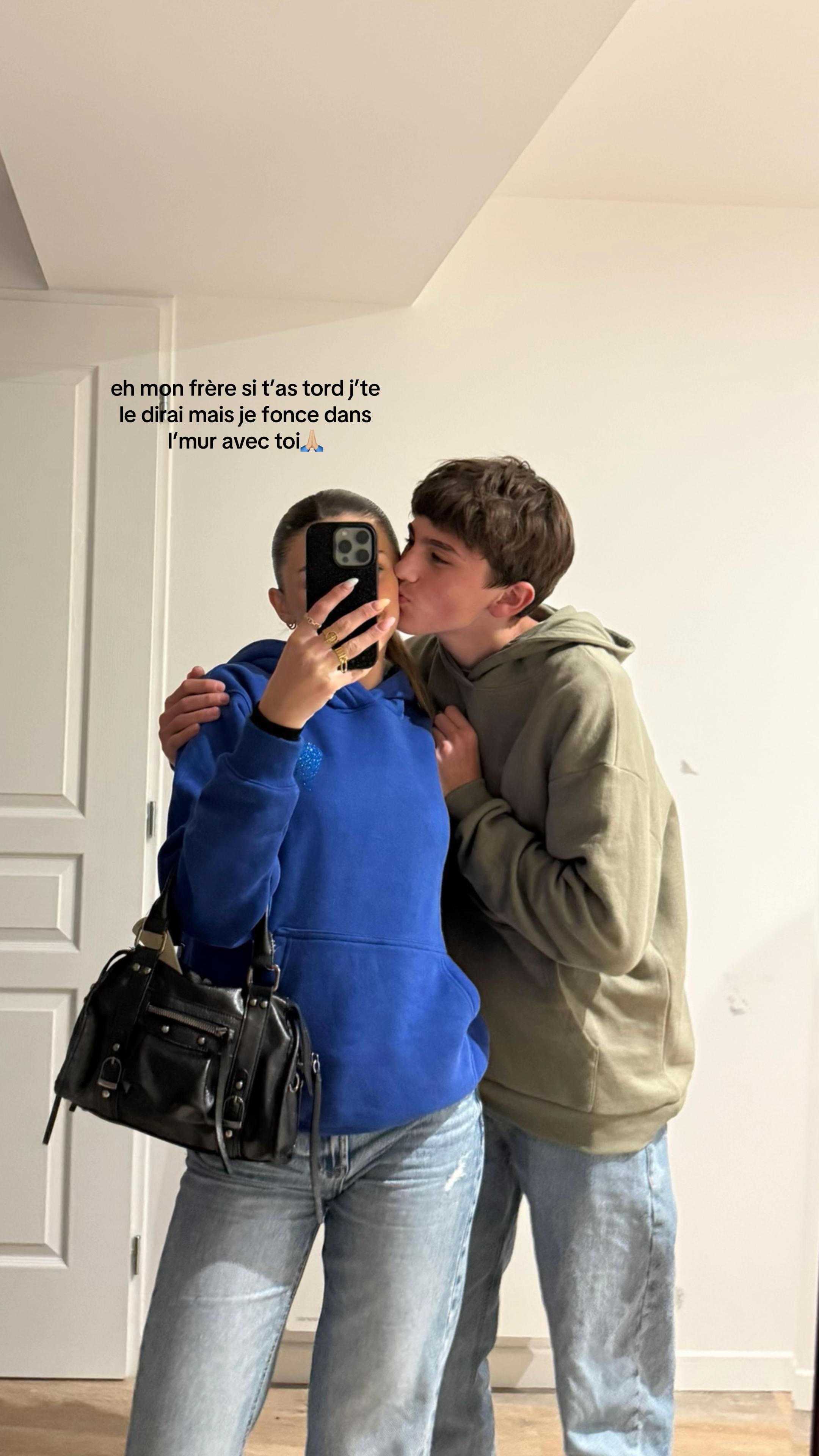 @𝒞𝑒𝓁𝒾𝒶