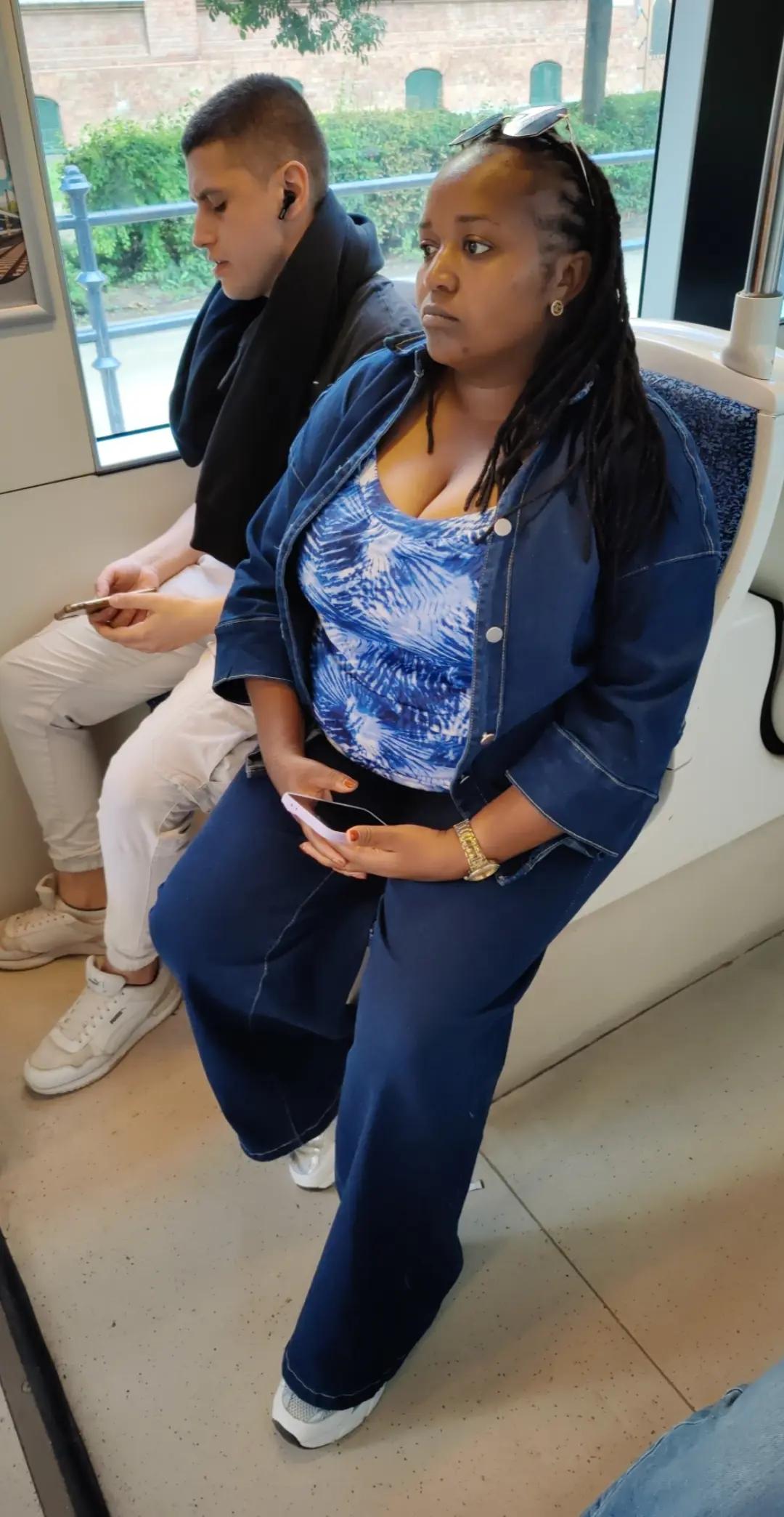 @Ciku wa Anakarl Kenya.