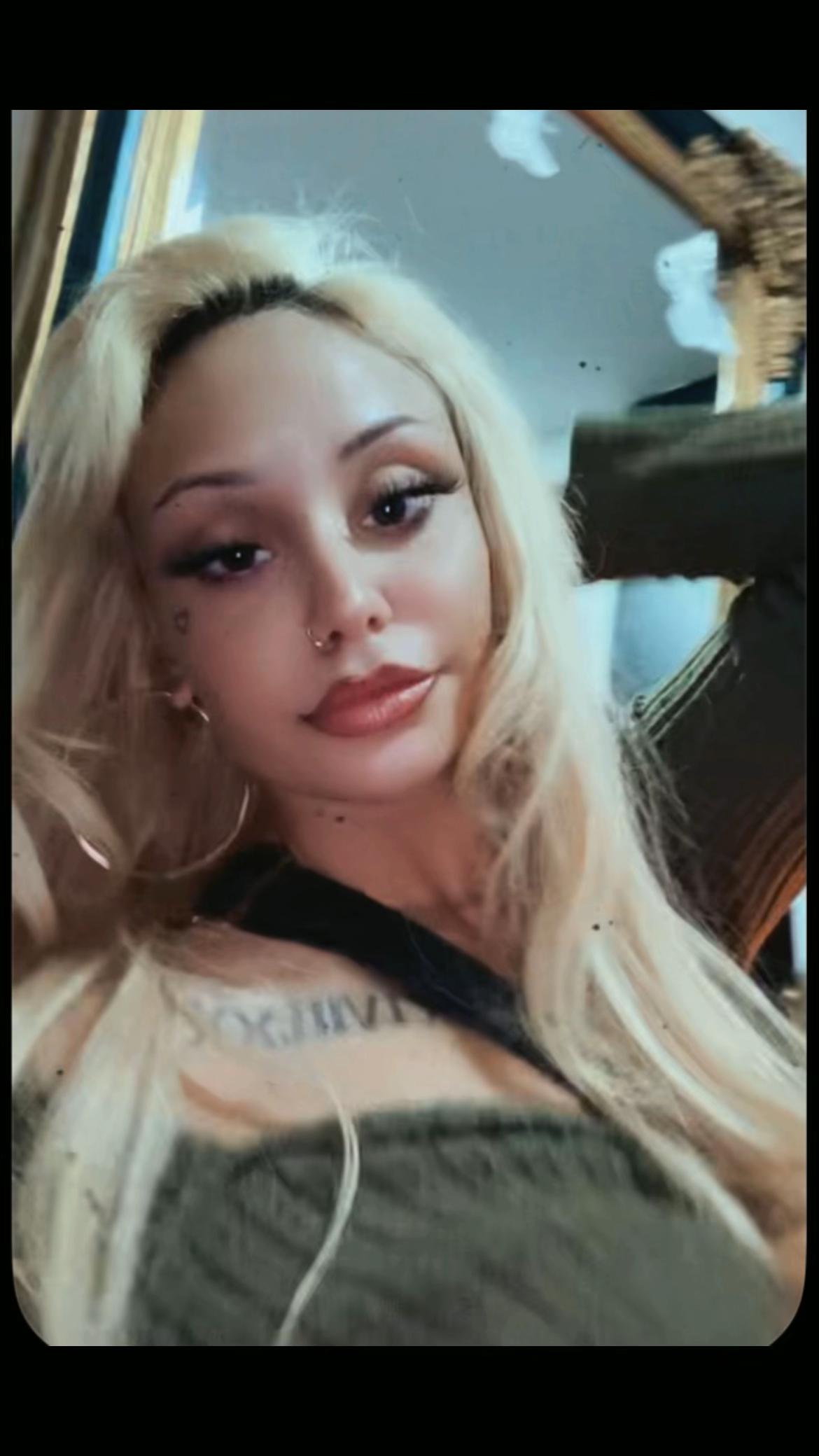 @bellaa_blond