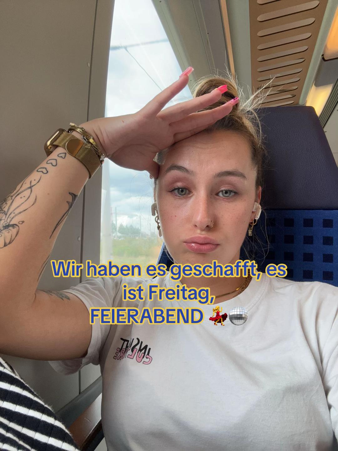 @𝐄 𝐋 𝐈 𝐒 𝐀🐚
