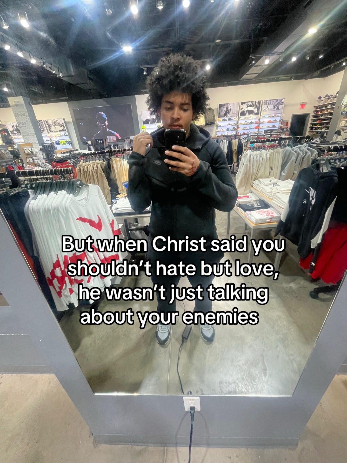@Hb