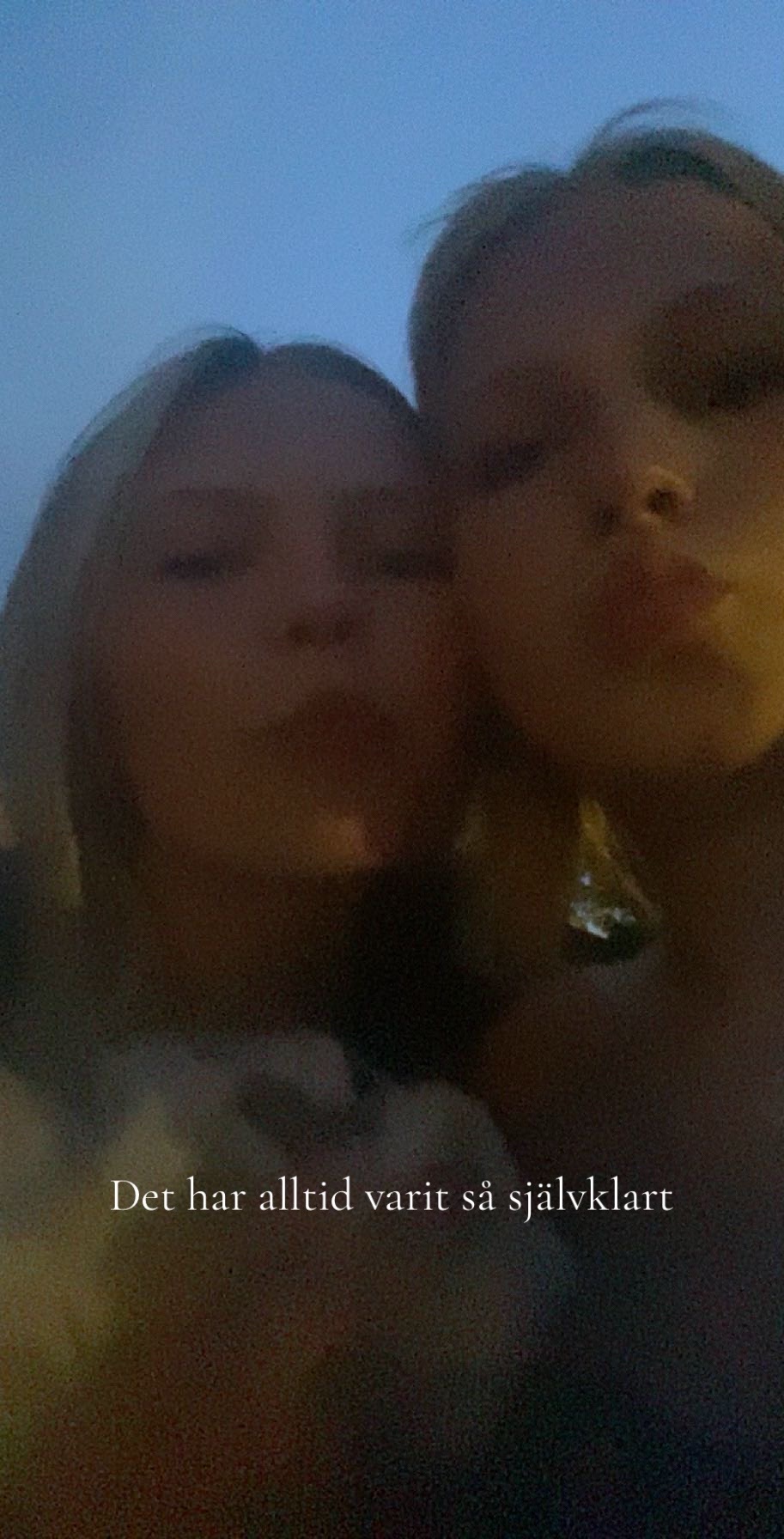 @TiMea💋💋💋🥂🥂