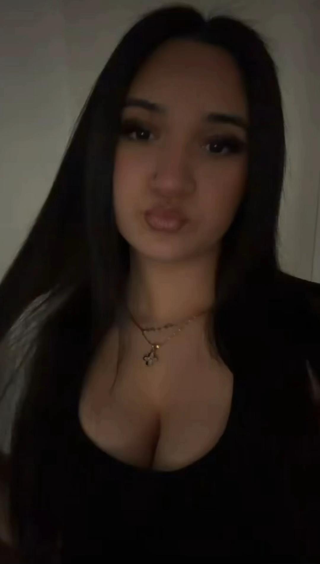 @𝐃