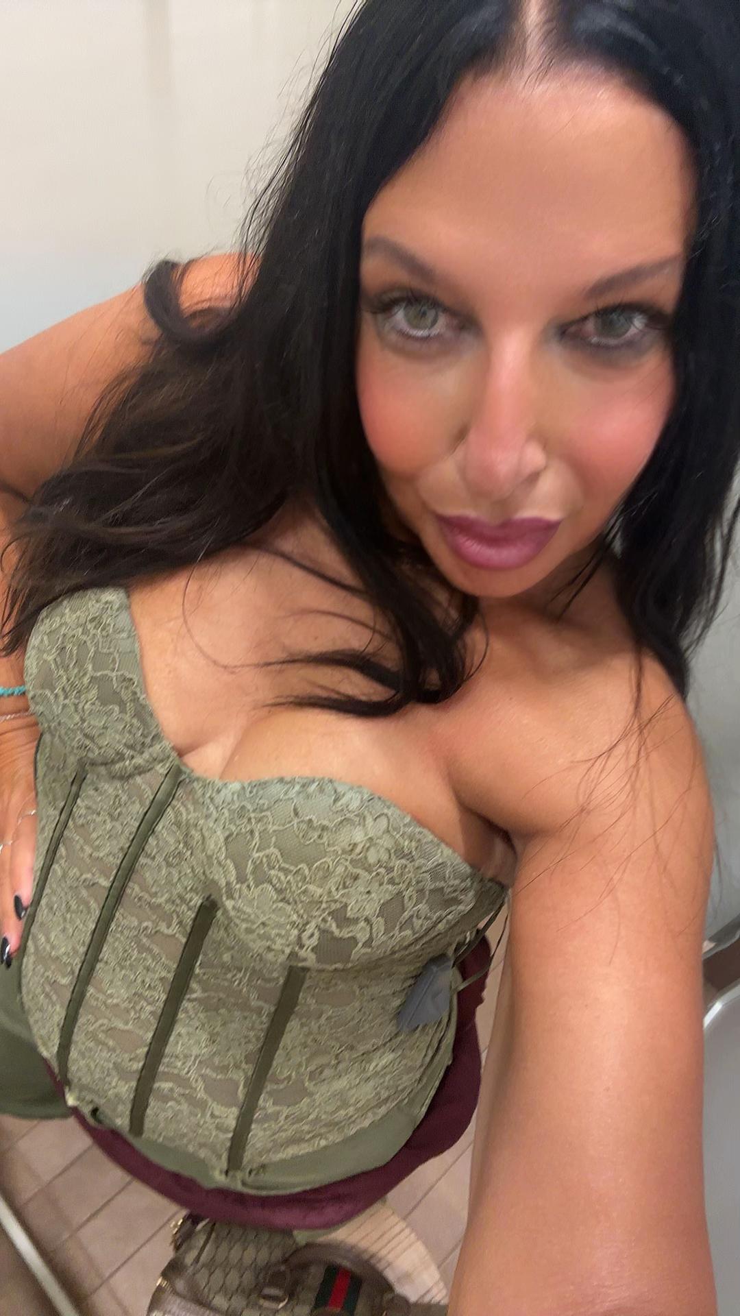 @Tina Cangialosi 💝♎️❤️💎