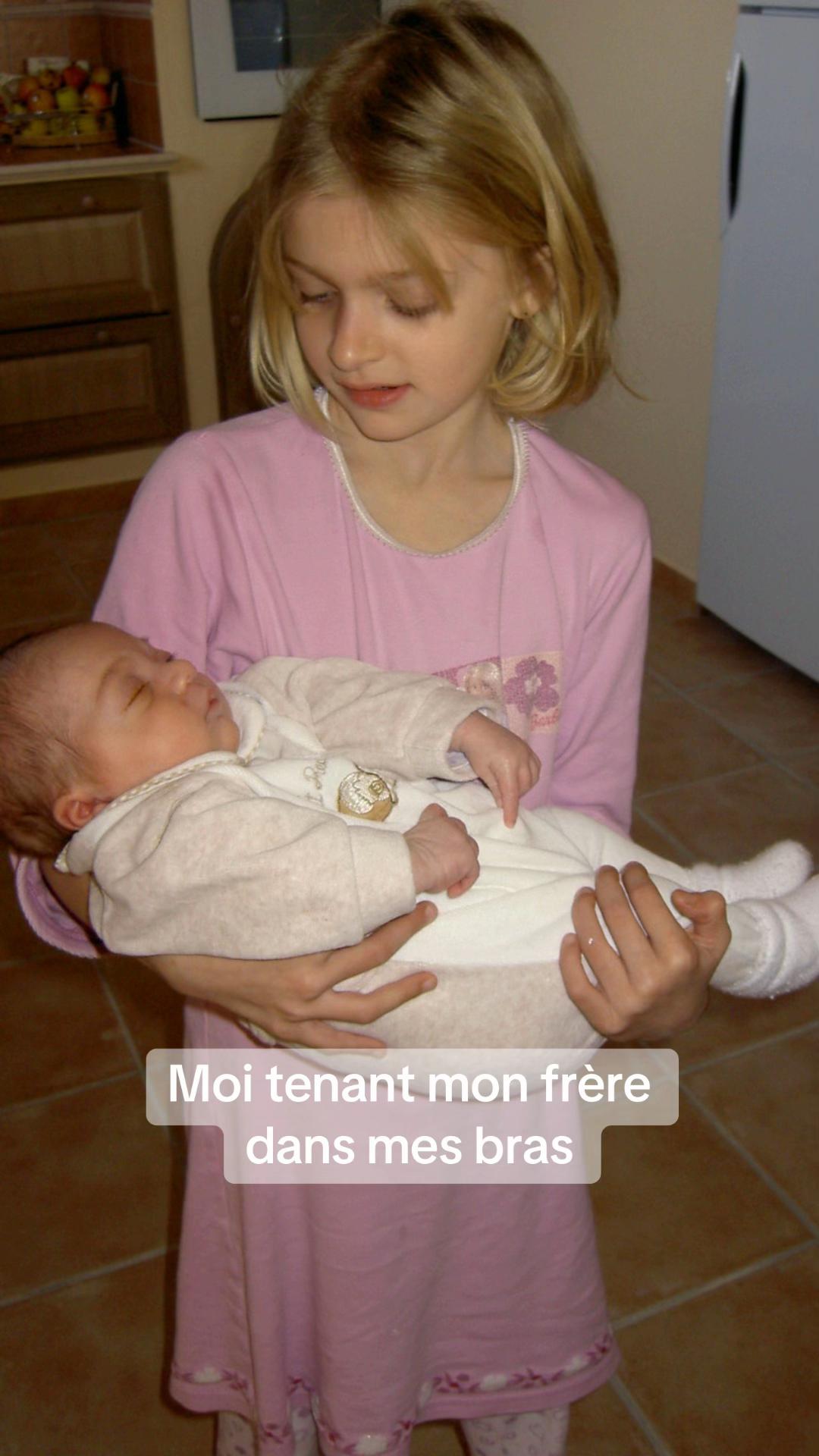@lauraccomplie