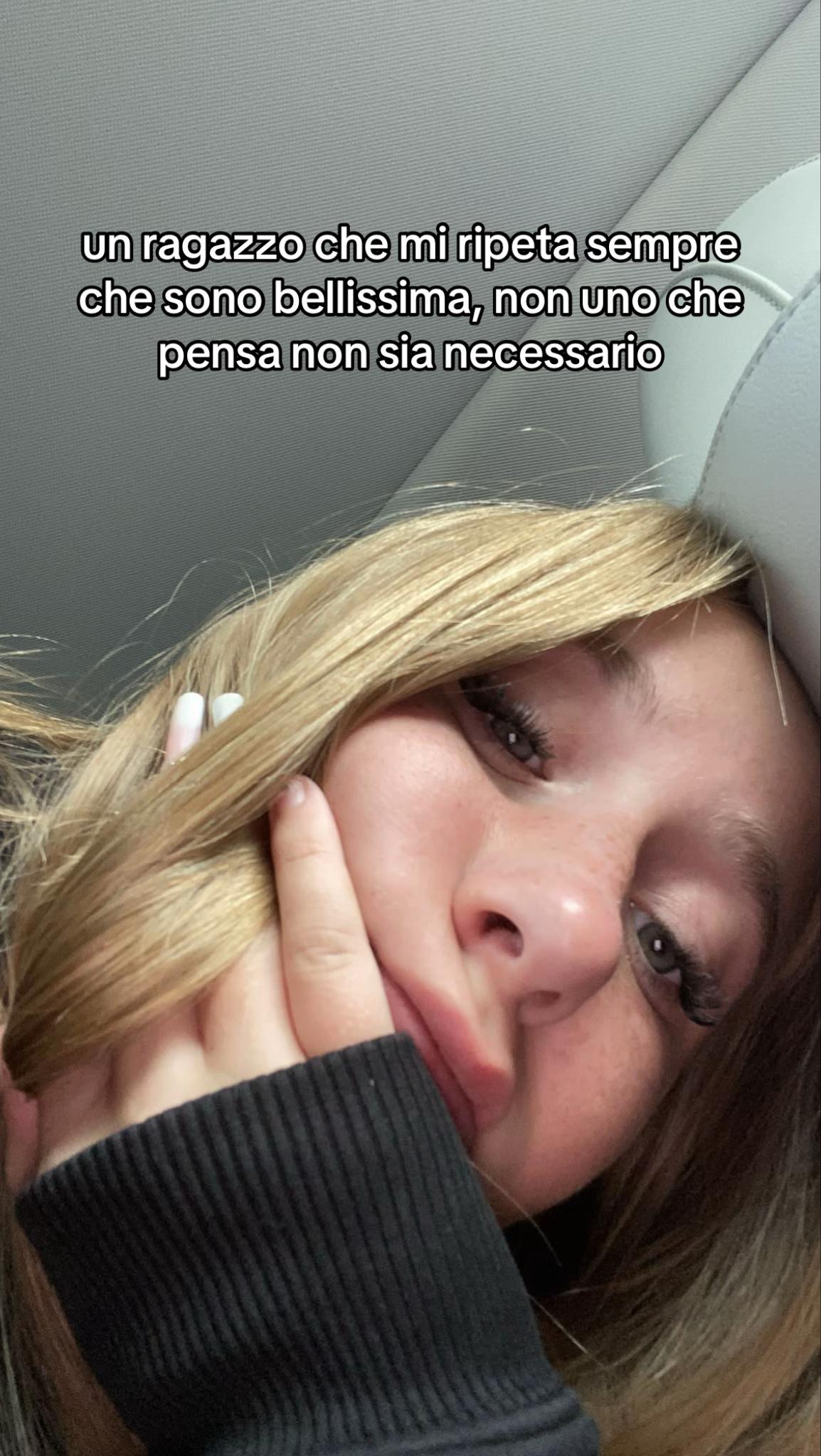 @nicole👻💕