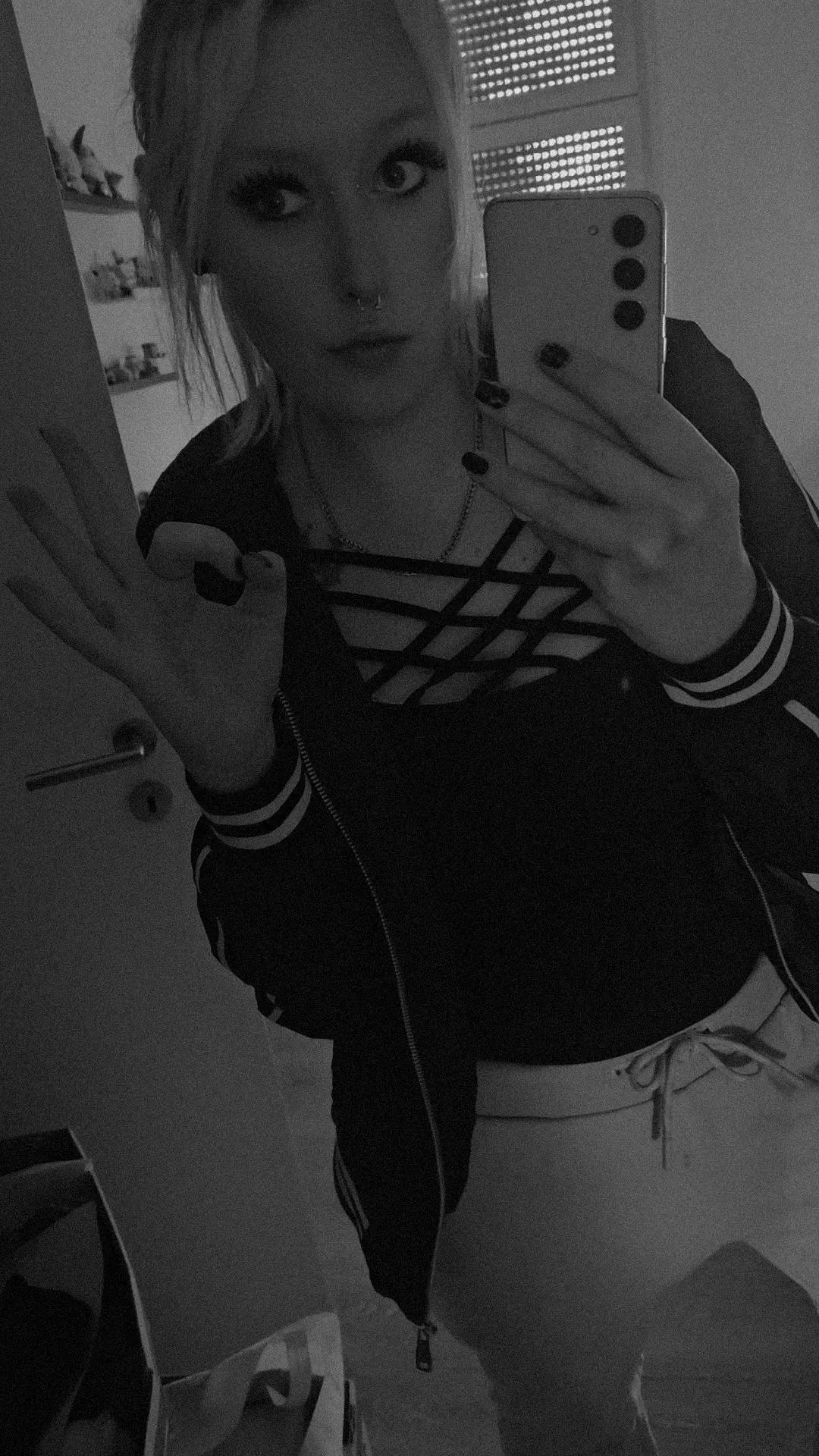 @🖤🤍❤️🪽Eule🪽🖤🤍❤️