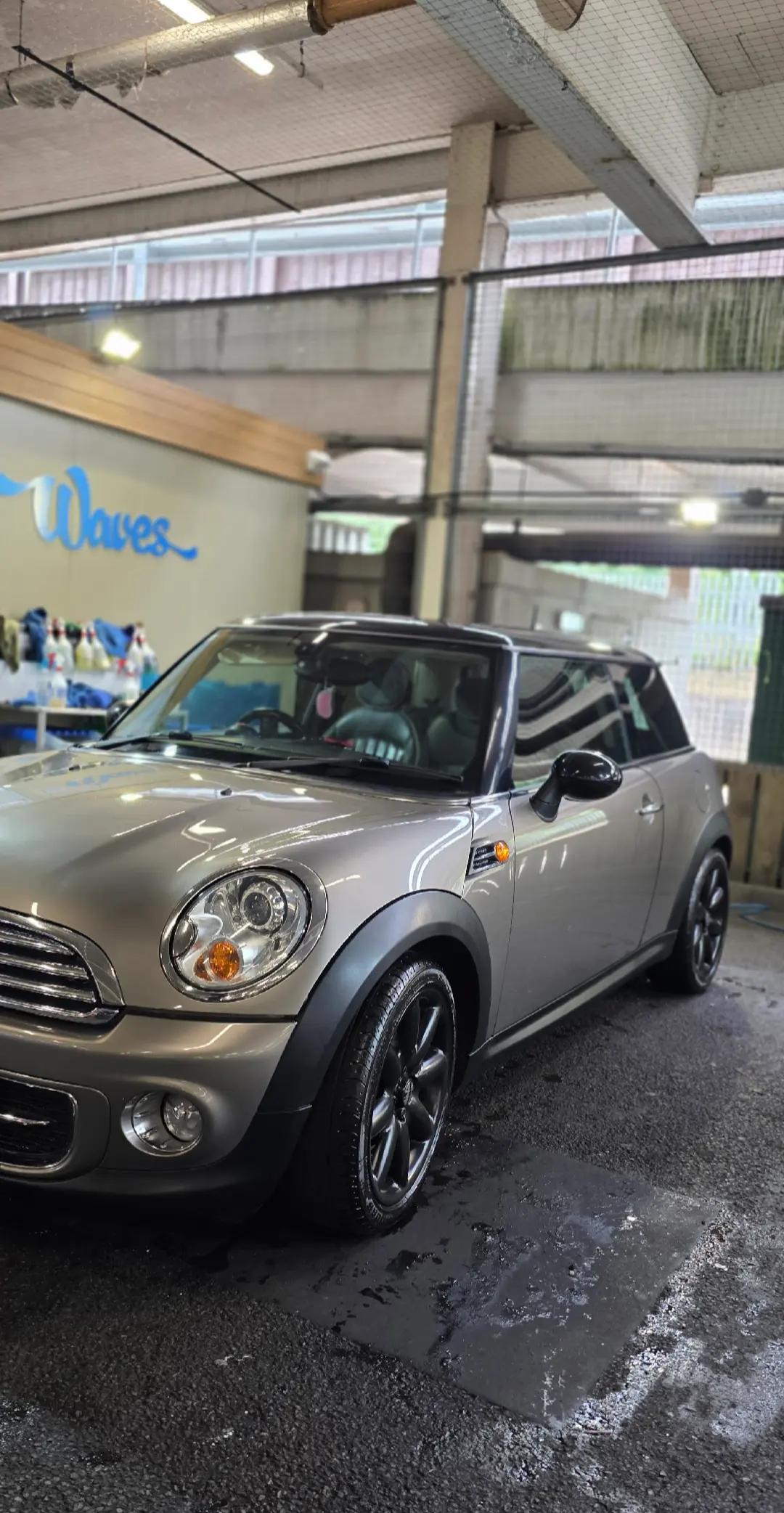 @Hednesford Waves hand car Wash