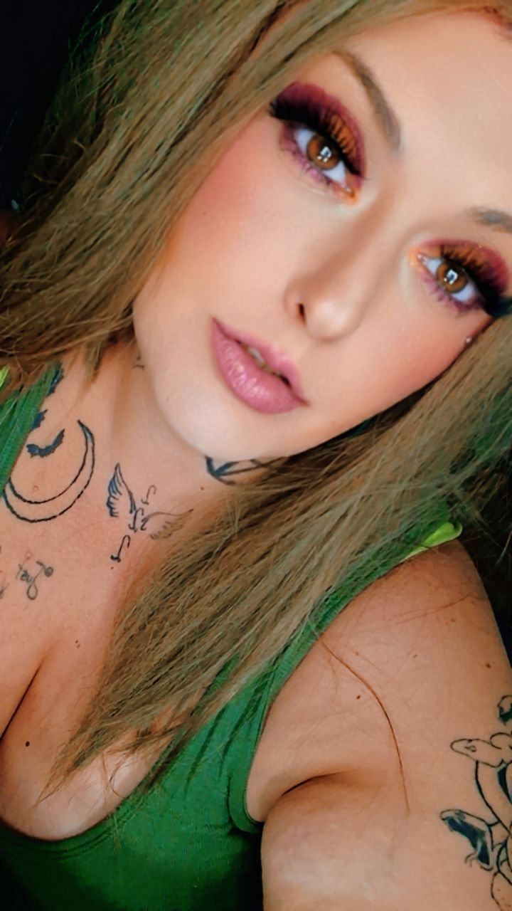 @Kayla Ray🖤🖤💋