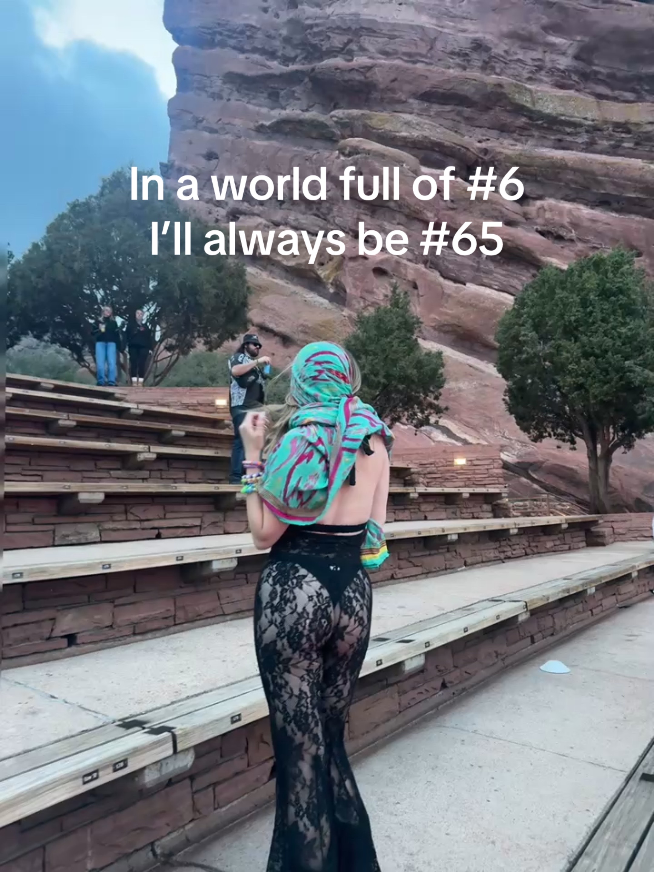 @bellacatania