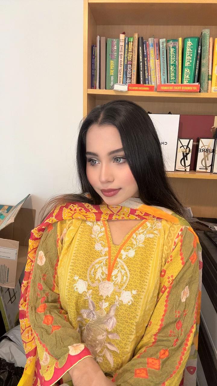 @Eyana Khan